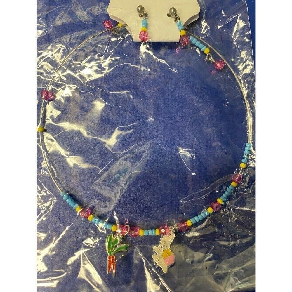 NIB Iris-Kids Beaded Easter Necklace Earring Set Bunny Carrot Charm Kids Jewelry